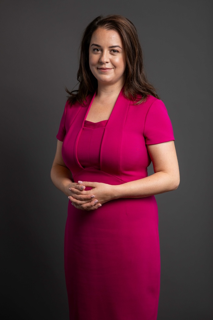 Стефани Великобритания Мин