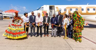 Sunrise Airways Inaugural flight from Santo Domingo to Antigua welcomed by Tourism Aviation and Sunrise Airways Officials | eTurboNews | eTN